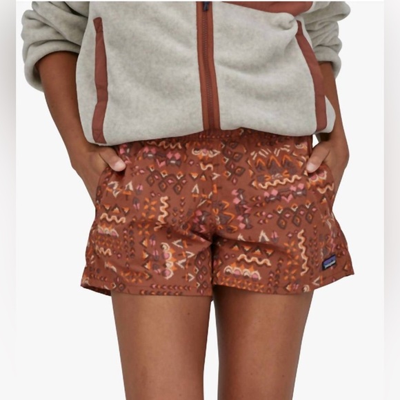 PATAGONIA Women Barely Baggies Shorts 2 1/2" in Wandering Woods: Sisu Brown, S - Picture 1 of 8